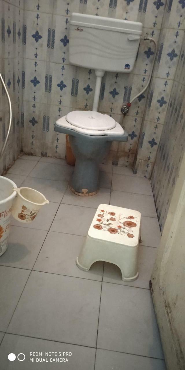Hotel Uttam Nivas 아흐메다바드 외부 사진